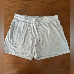 Vouri like Halo Shorts